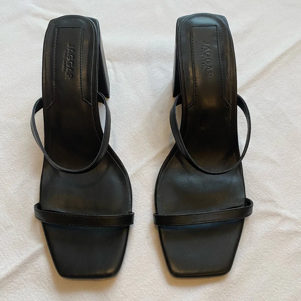 JAGGAR the Label, Black Leather, Block Heel, Strappy Sandals, Size 40 (9 US) - Picture 3 of 7